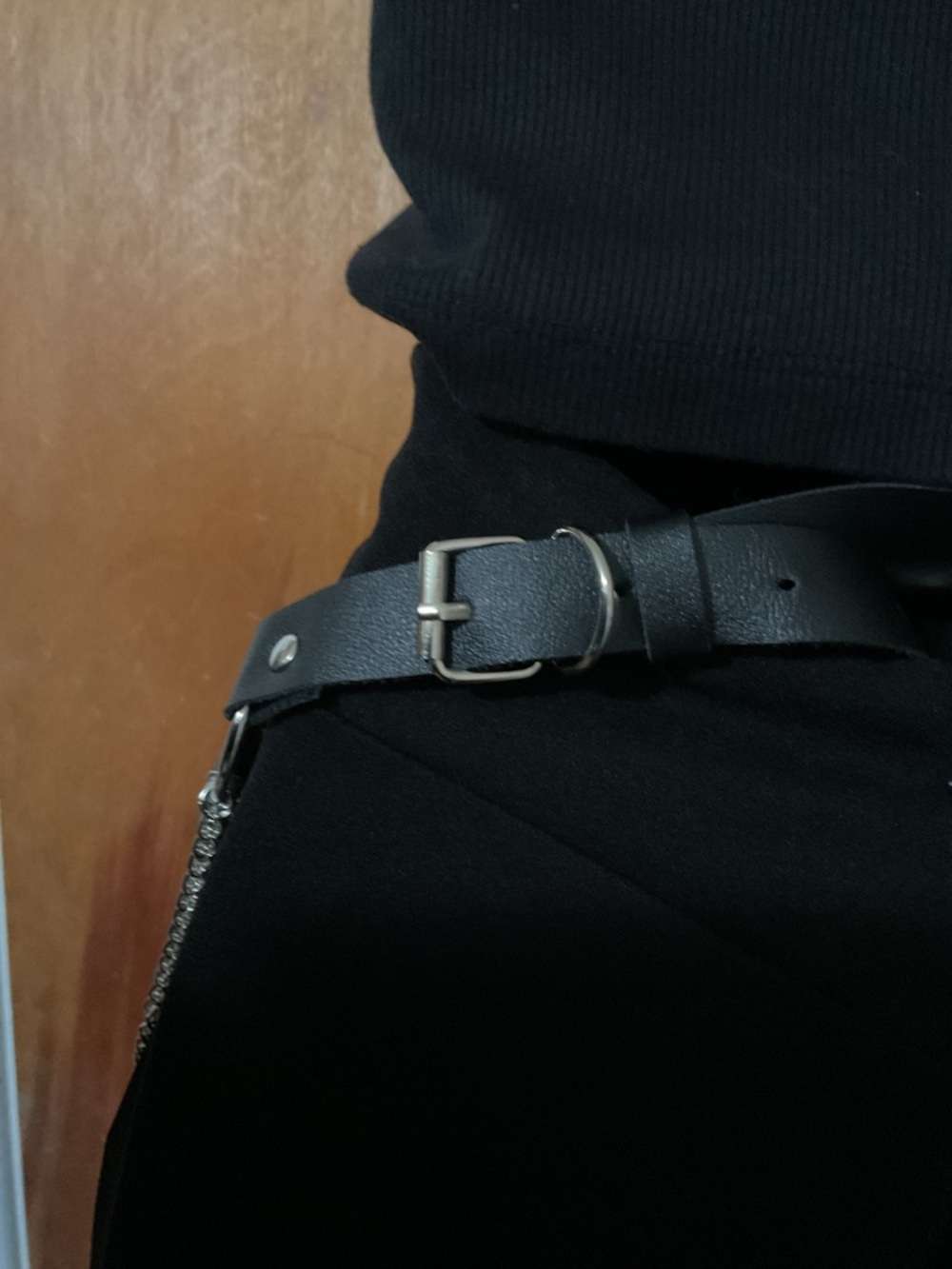 Hot Topic Black Faux Leather Chain Hip Belt - Picture 2 of 2